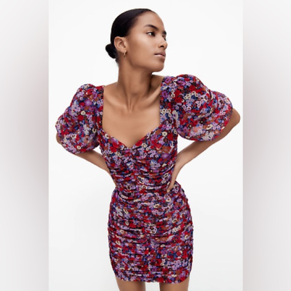 Zara floral ruched puffy sleeve mini dress